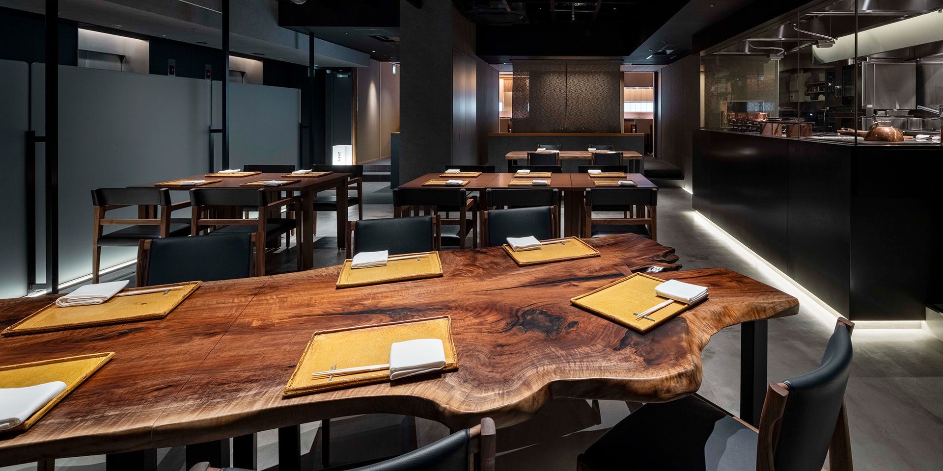 岡半本店 - 画像2