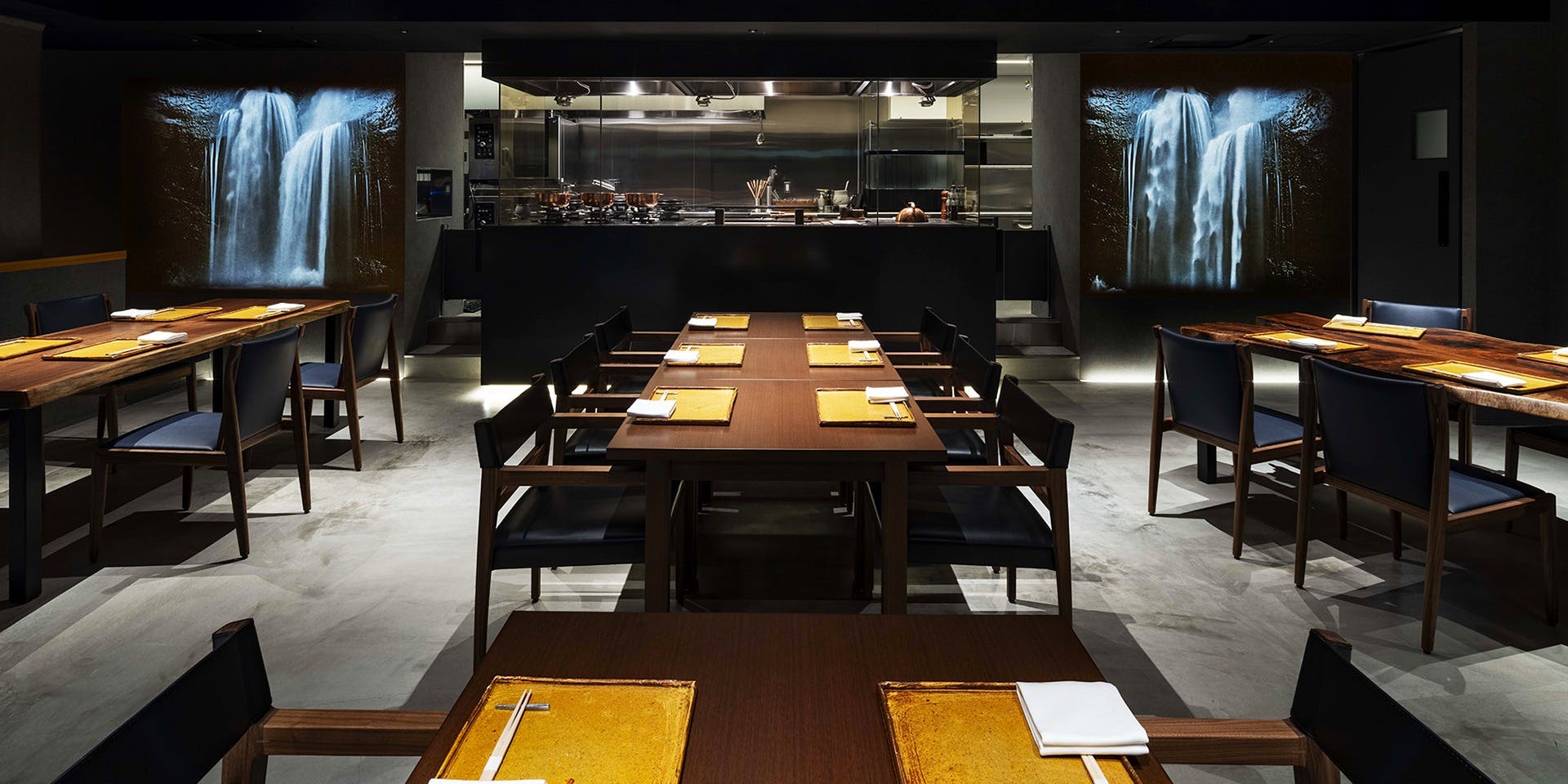 岡半本店 - 画像1