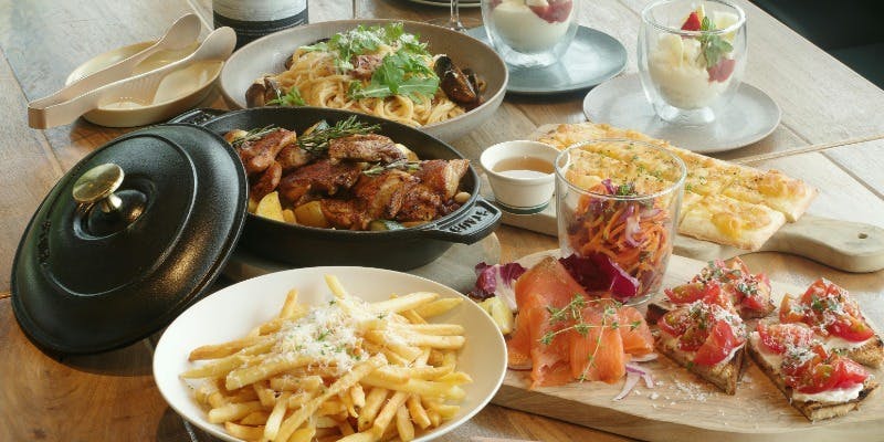 【カジュアルコース】人気パスタやハーブチキンのポットローストなど全6品＋120分フリーフロー付き