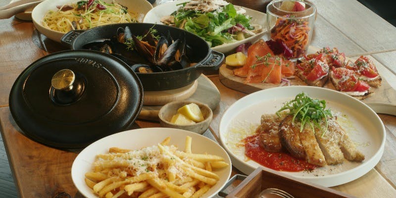 【シェアコース】ムール貝の白ワイン蒸しやポークミラネーゼなど全7品＋120分フリーフロー付き