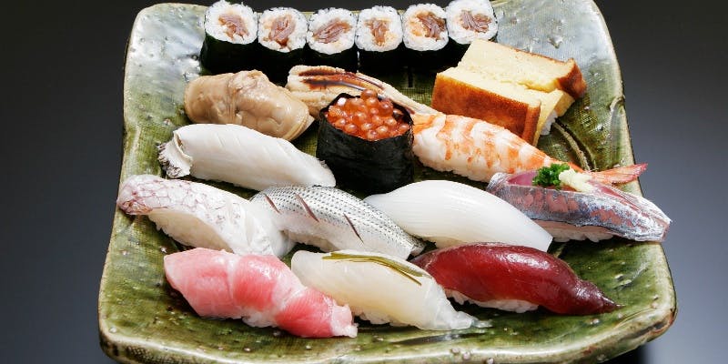 握り盛り合わせ 13貫（カウンター）