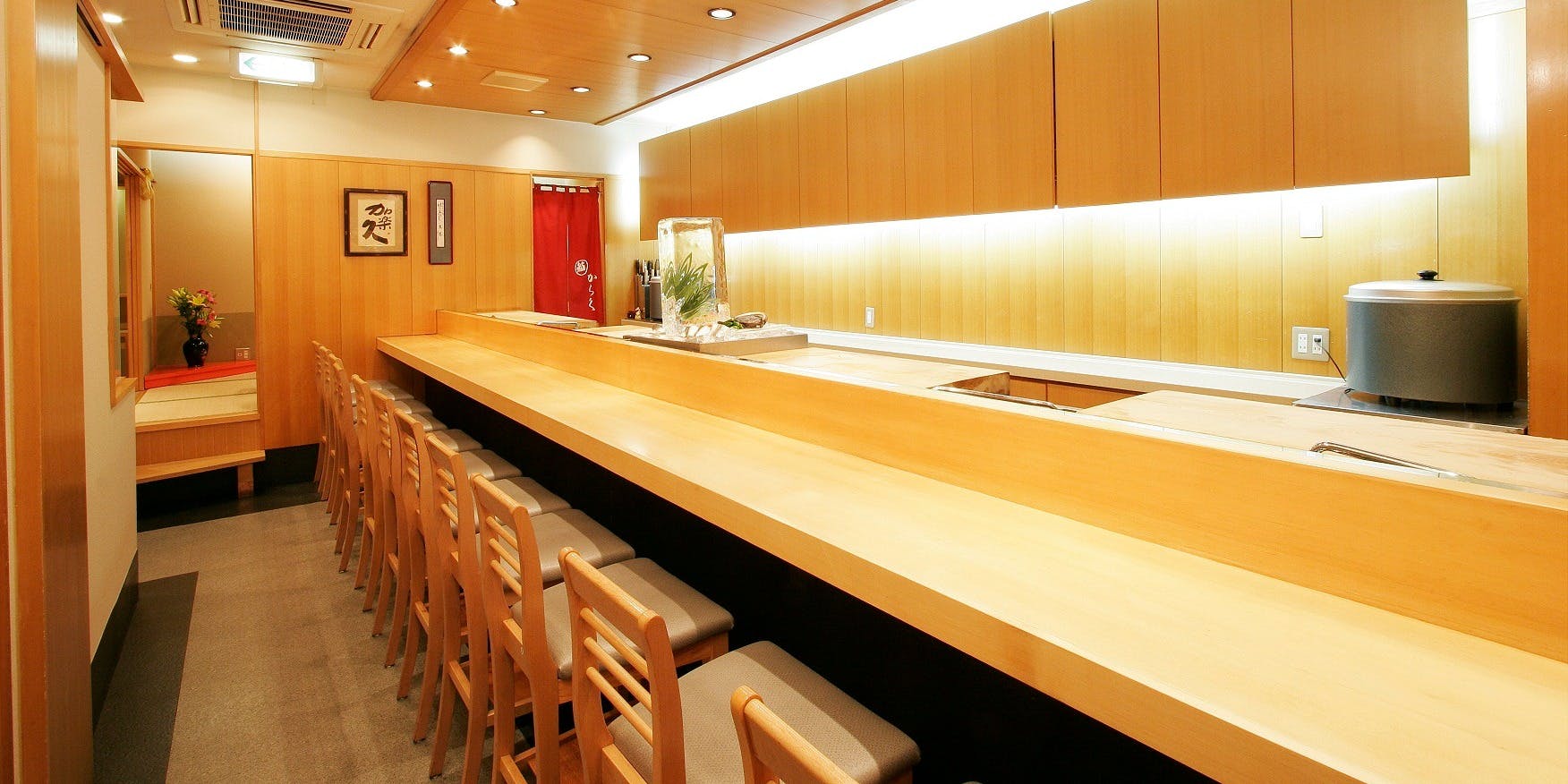 鮨 からく（すしからく）