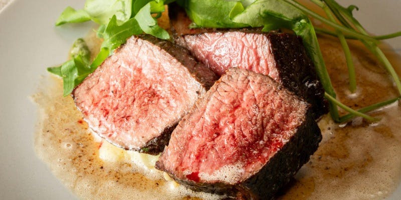 【プレミアムプラン】前菜～メインに希少部位の牛イチボなど贅沢全8品