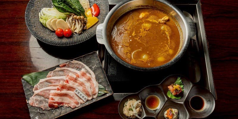 福岡県産糸島豚カレースープ鍋コース
