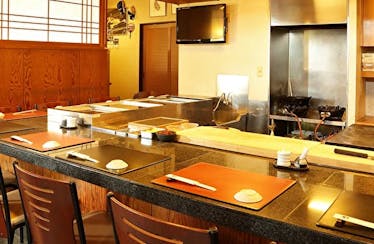 かみ谷すしダイニング