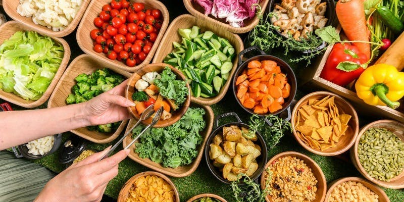 季節野菜のベジタブルブッフェ（ドリンクバー付き）