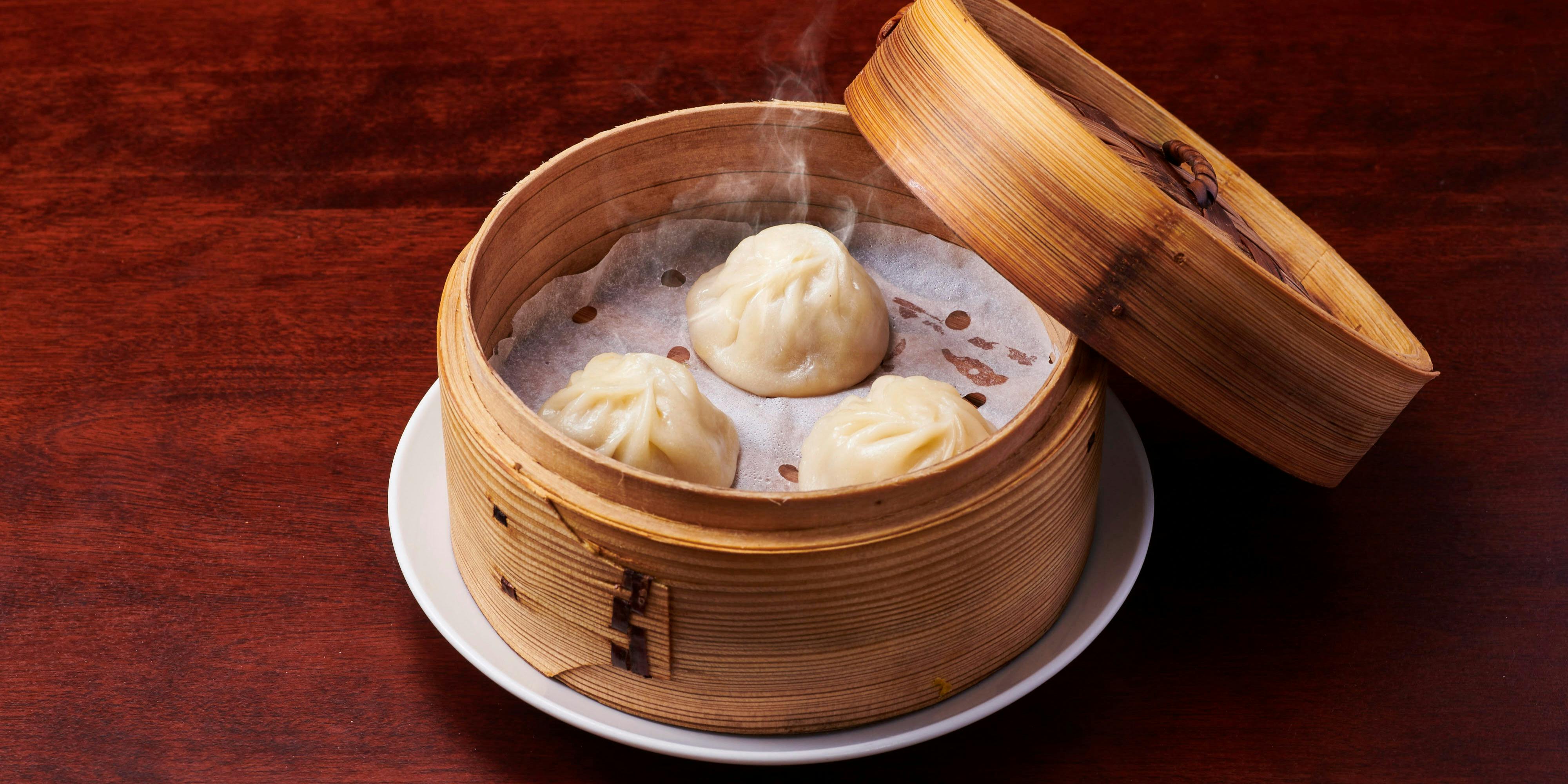 肉汁水餃子 餃包 新宿店 - 画像1