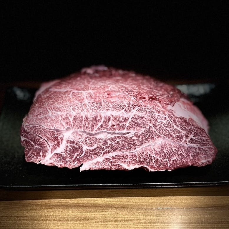 落ち着いた雰囲気の店内