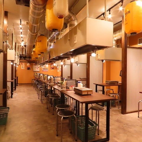 懐かしい下町感あふれる店内