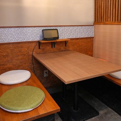 掘りごたつ・半個室完備で快適な空間