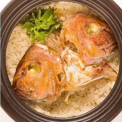 駿河の旬をひと椀に、丁寧に炊き上げた土鍋ごはん