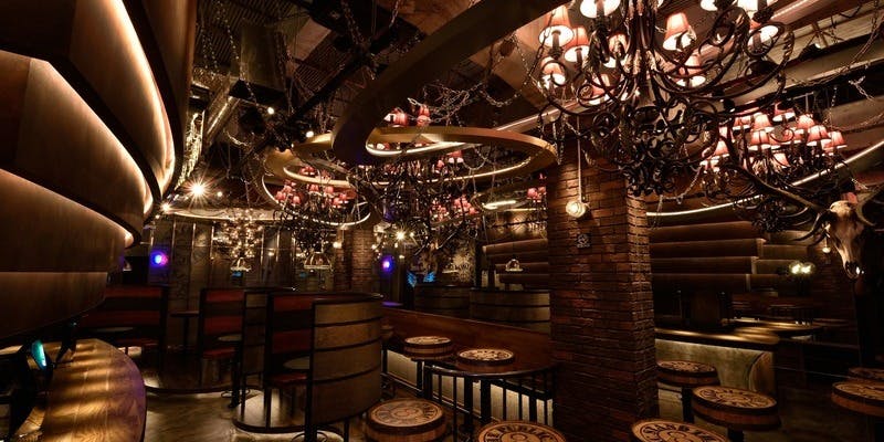 The Public stand 歌舞伎町店 - 画像5