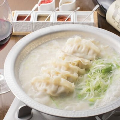 濃厚名古屋コーチン炊き餃子で体の芯から温まる