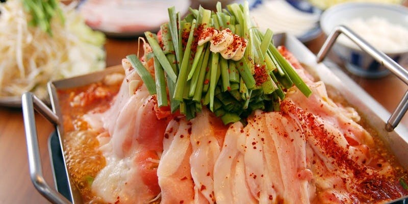 名物 商標登録 豚鉄鍋とうまいもの居酒屋 菜々や 岡本店 - 画像1