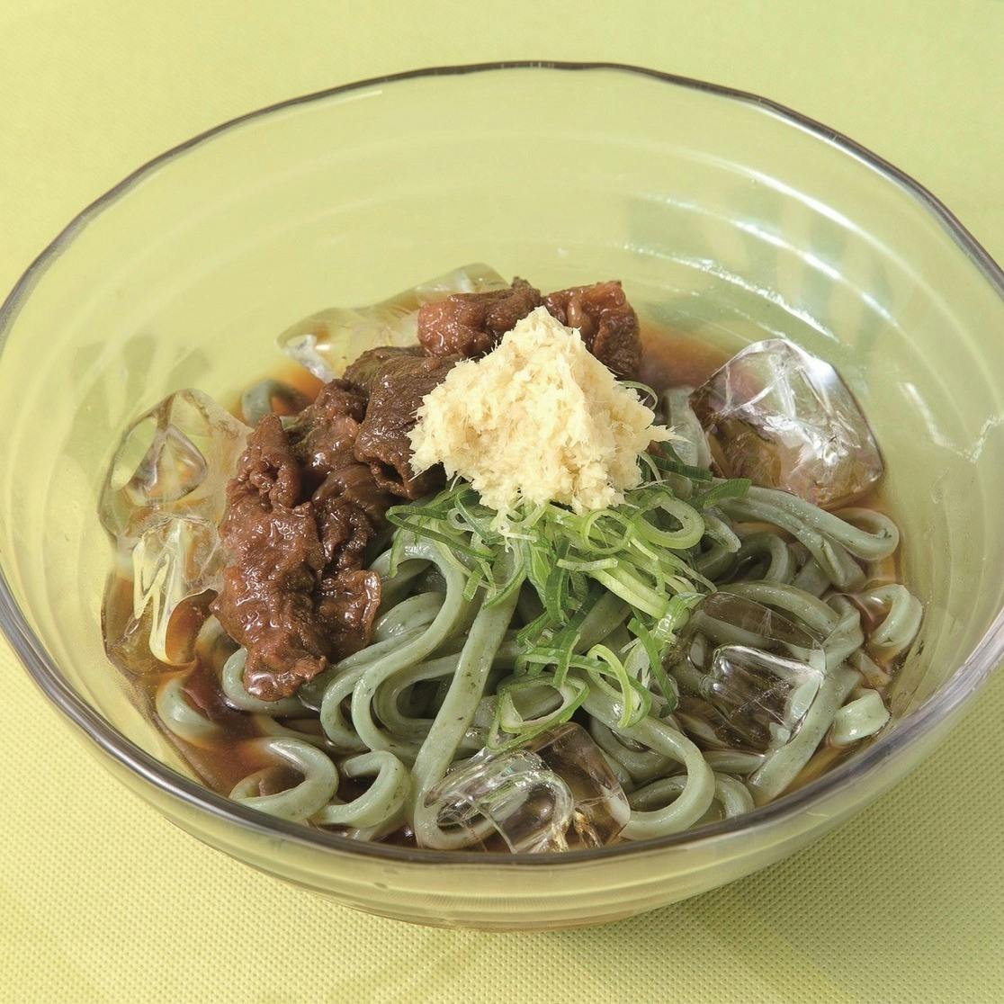 特製よも麺で味わう新感覚の美味しさ