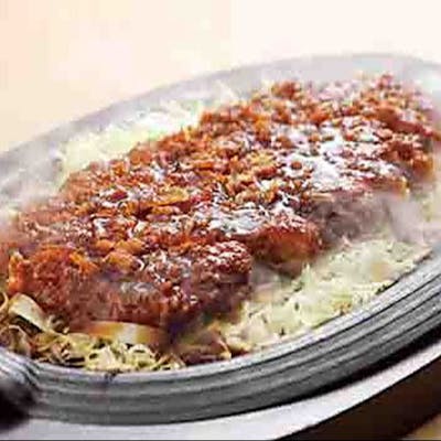 大阪・なんばで味わう、名古屋の名物みそかつ!