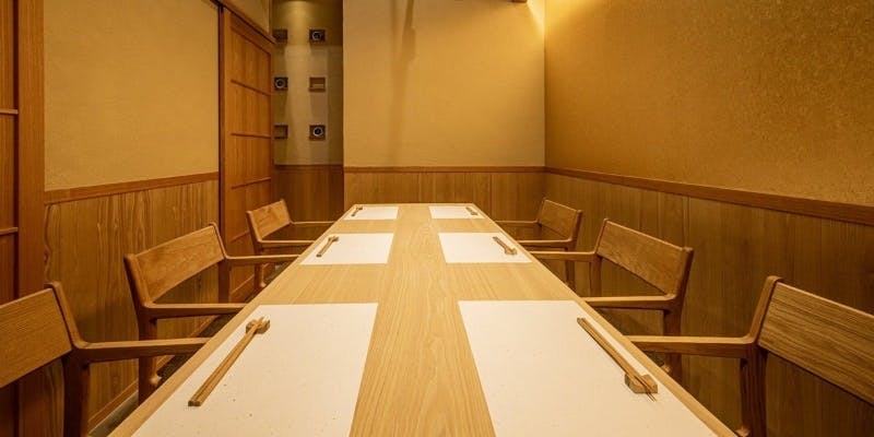 【ビジネス会食・接待】生ビールやスパークリングワイン含む1.5時間飲み放題＆コース全17品（個室確約）