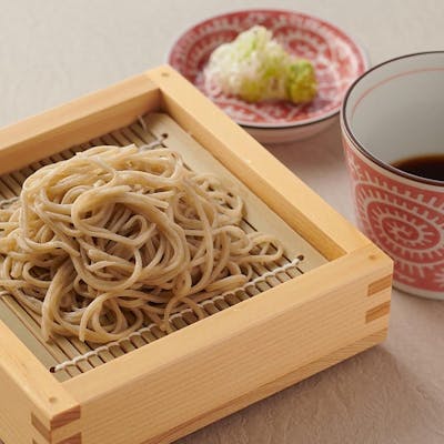 香り高い蕎麦と和の芸術が織りなす至福