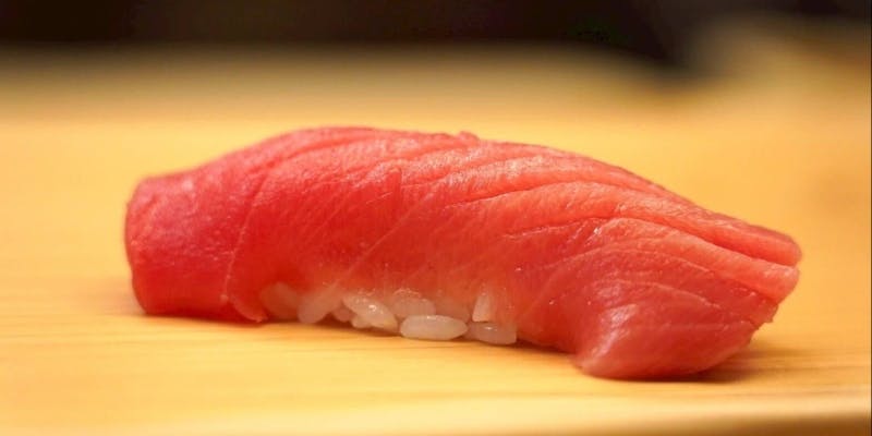 【握りコース（椀物付き）】 ランチ限定のおまかせ握り12貫と季節のお料理が楽しめるプラン