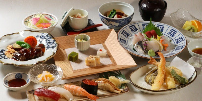 お正月会席【梅】季の庭自慢のお寿司と天ぷらが楽しめる乾杯酒が付いた11品のオススメコース