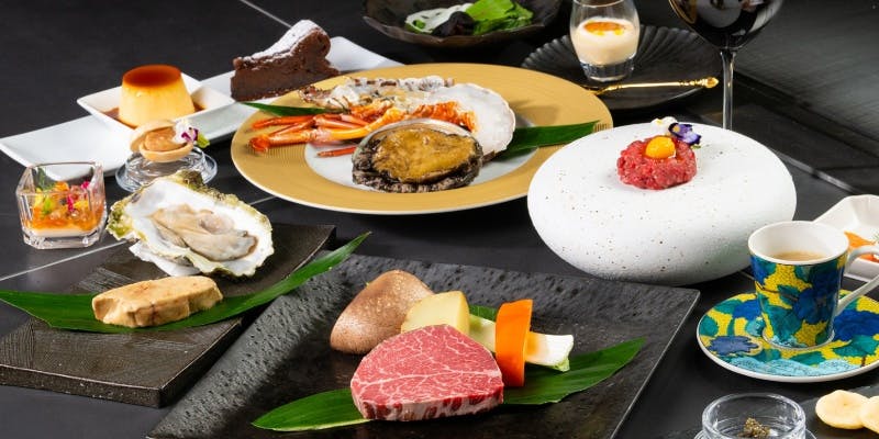 「十番」贅沢の極み、キャビア、フォアグラ、伊勢海老と鮑、神戸牛含む全14品（3日前までのご予約）