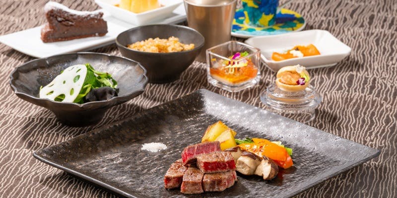 お昼のコース 人気の前菜ワゴンサービス、黒毛和牛ロースステーキ全8品＋黒毛和牛ロース80g