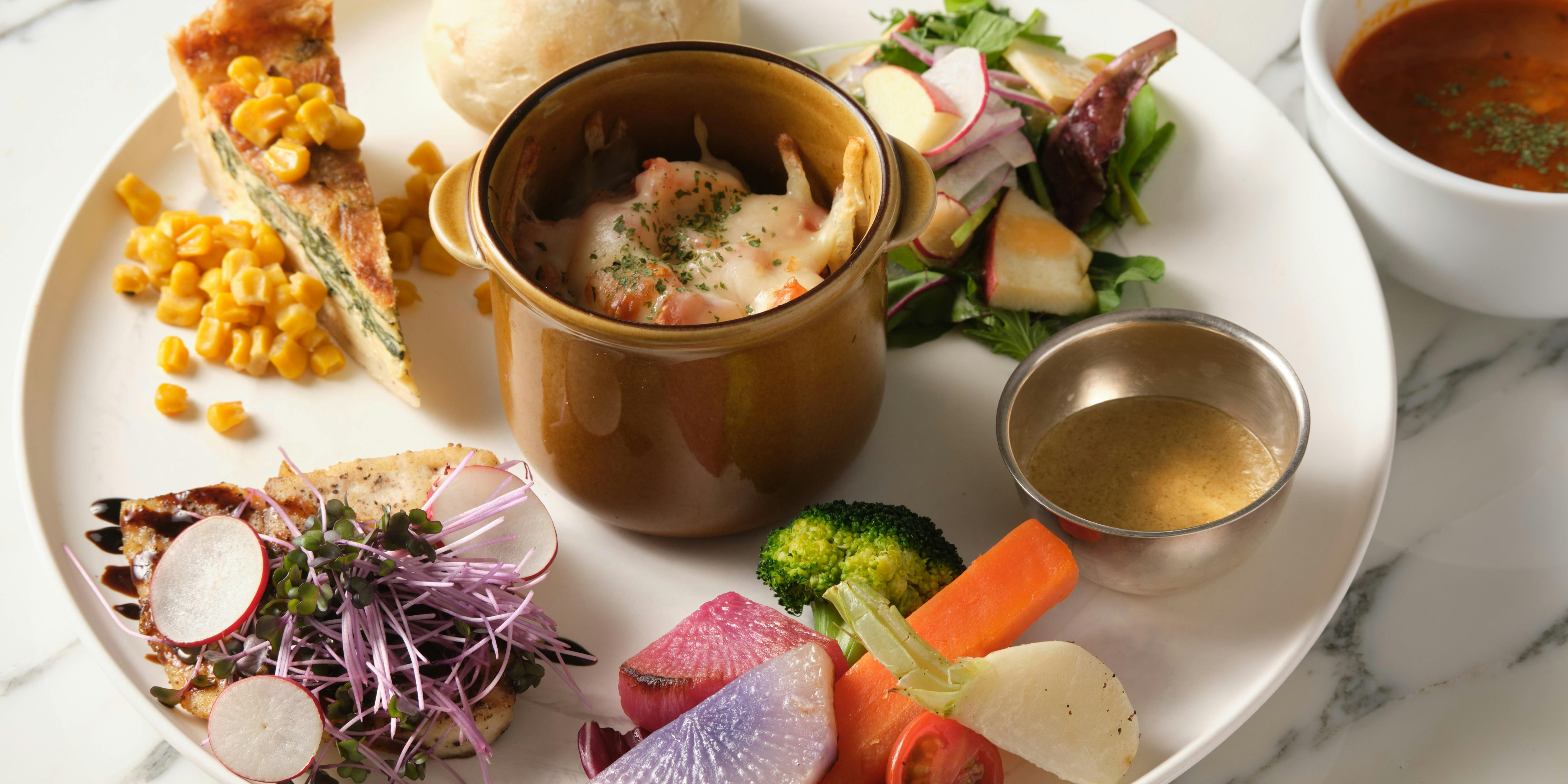 STAR JEWELRY CAFE & Chocolatier 一休限定「JEWELRY PLATE」＋乾杯用日本ワイン＋パルフェフルール付き ランチ  プラン(12254451)・メニュー - ネット予約可