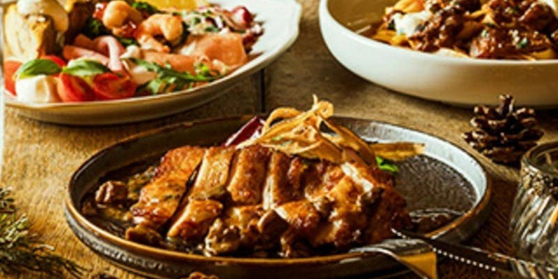 シェアで愉しむXmas メインは鶏ももソテーにピッツァなど全6品＋乾杯スパークリングワイン（12/20～12/25）