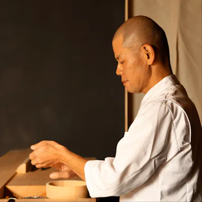 職人として、料理人として握る江戸前鮨
