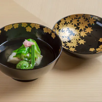 厳選食材と出汁にこだわった料理を、おまかせコースでご提供