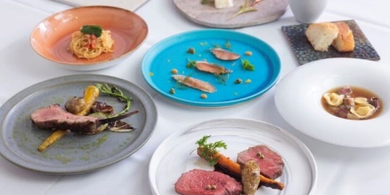 【ピッコロコー】前菜～メイン、デザート、食後の飲み物付き