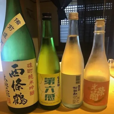 お仕事帰りや大切な接待、ご家族でのお食事にも最適な和空間