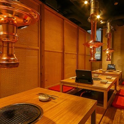 一人焼肉から宴会・貸切まで対応!4階建ての焼肉空間