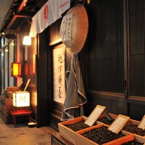 和風の落ち着いた店内