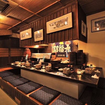 古民家風の落ち着いた店内