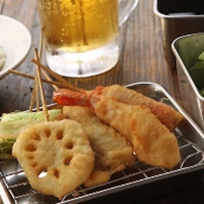 【ソースは二度つけ禁止】衣・ソース・揚げ油にこだわった串かつ