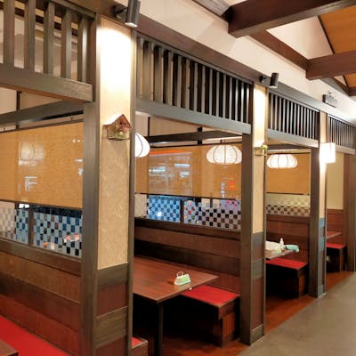 寛ぎの和空間でごゆっくりとお食事をお楽しみいただけます