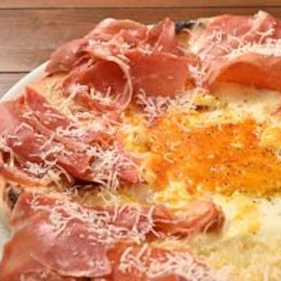 本場ナポリの味をお届け!石窯ピッツァ。