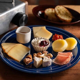 十勝産チーズの盛り合わせ