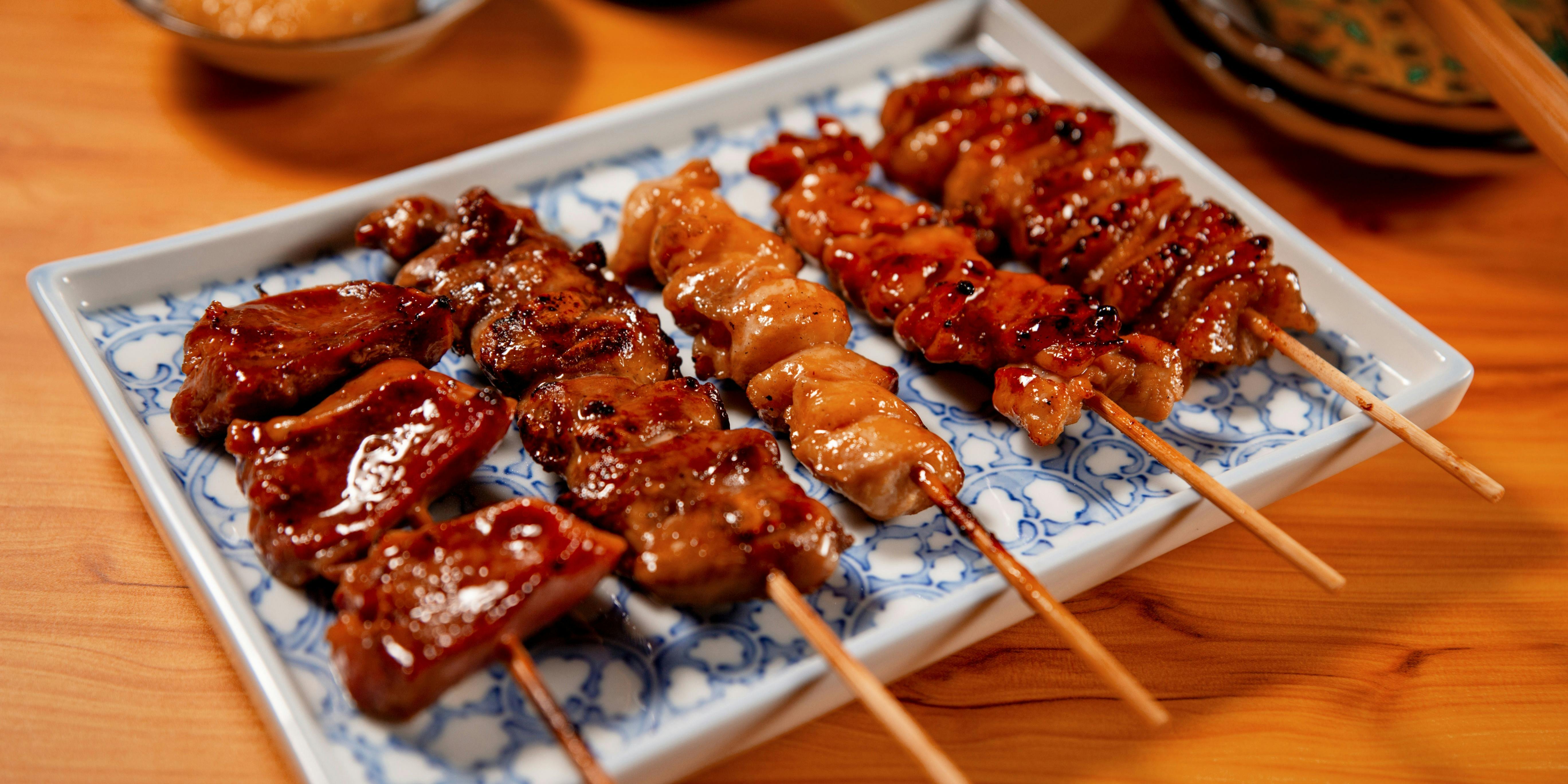 2500円 炭火焼き鳥食べ放題 おすすめ屋 神戸三宮店 (ニセンゴ