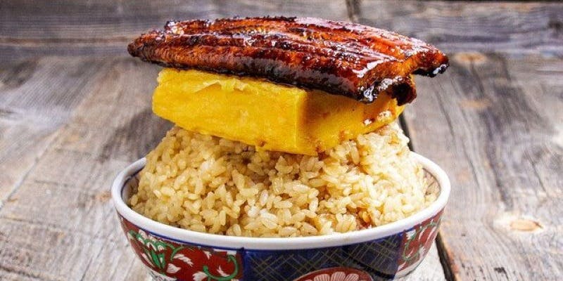 ルクアバルチカ うな串 牛タン 焼鳥 いづも - 画像5