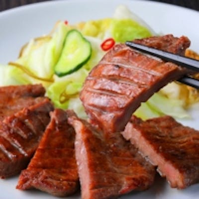 利久の牛たんは、特別な日にも、いつもの食事にも寄り添う味。