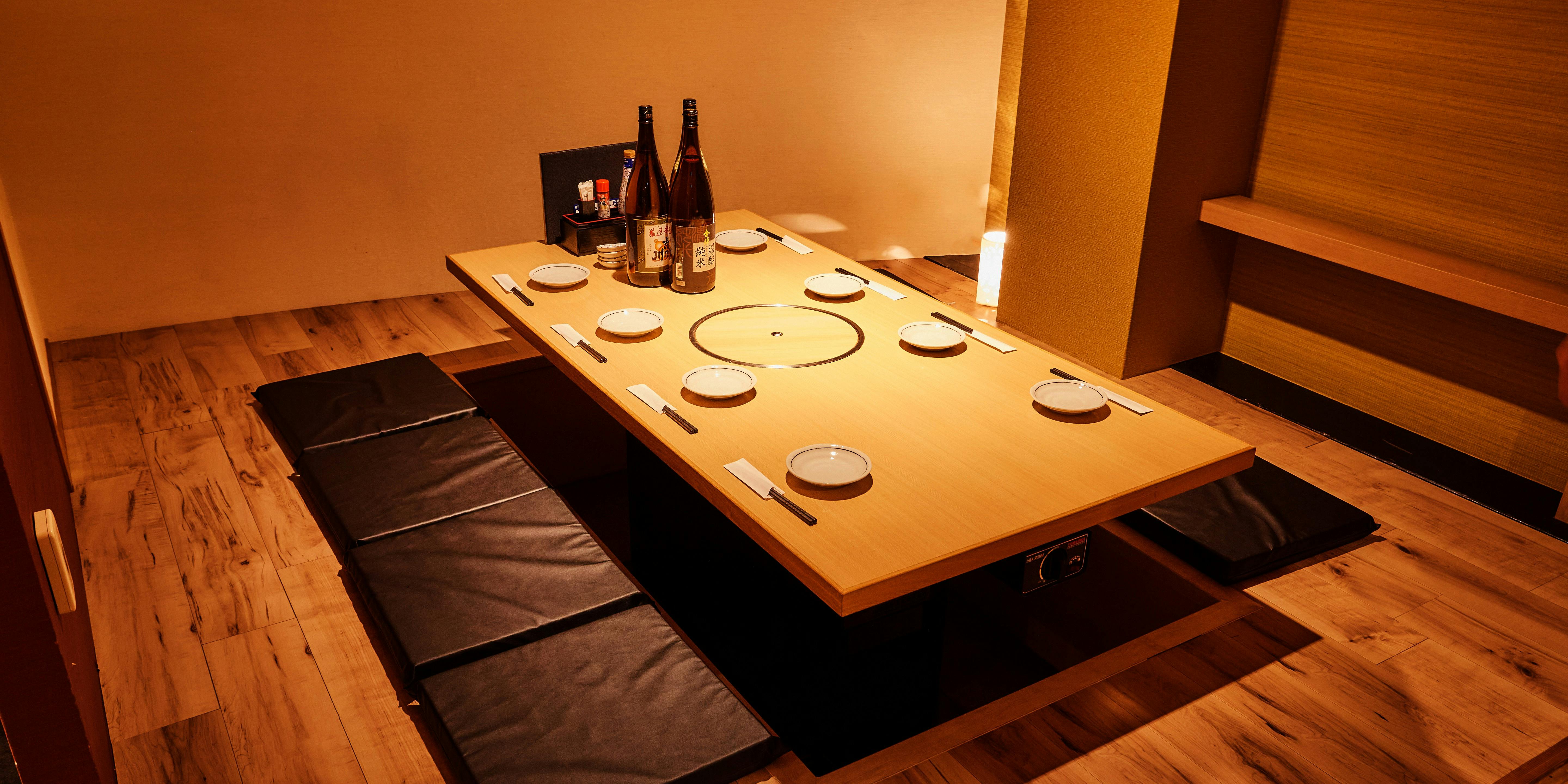 全席個室居酒屋 肉汁餃子と炭火焼き鳥 語り屋 梅田東通り店 - 画像4