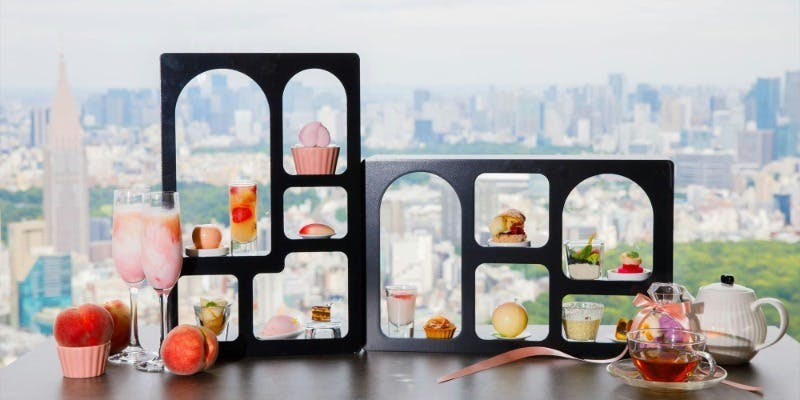 OPERA／OPERAHOUSE 東京 【高層階で堪能できる】みずみずしい桃