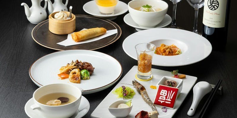 【贅沢ディナーコース 九州七彩巡り】呼子産ヤリイカの香港蒸し・くまもとあか牛の炒めなど全7品 ※要予約