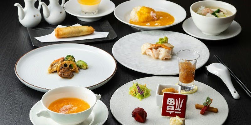 【贅沢ランチコース～寿～】フカヒレの姿煮込み・海鮮とお肉のメイン料理2種など全7品 