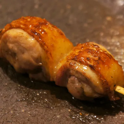 産地直送・比内地鶏の最高級焼き鳥と厳選ワイン