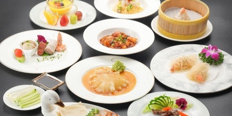 干し貝柱入り胸フカヒレ姿煮はじめエビ姿揚げ金糸巻きなど全9品　薔薇コース