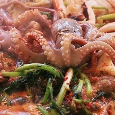 新鮮な海鮮料理をその場で提供