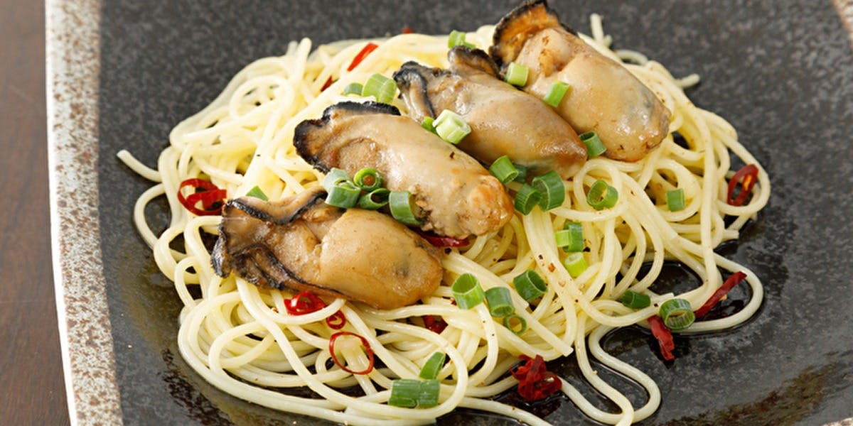 OYSTER BAR 酒肆石花（しゅしせっか）